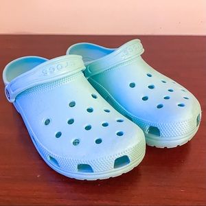 Classic Clog Ice Blue Crocs | Women’s 10 | Men’s 8